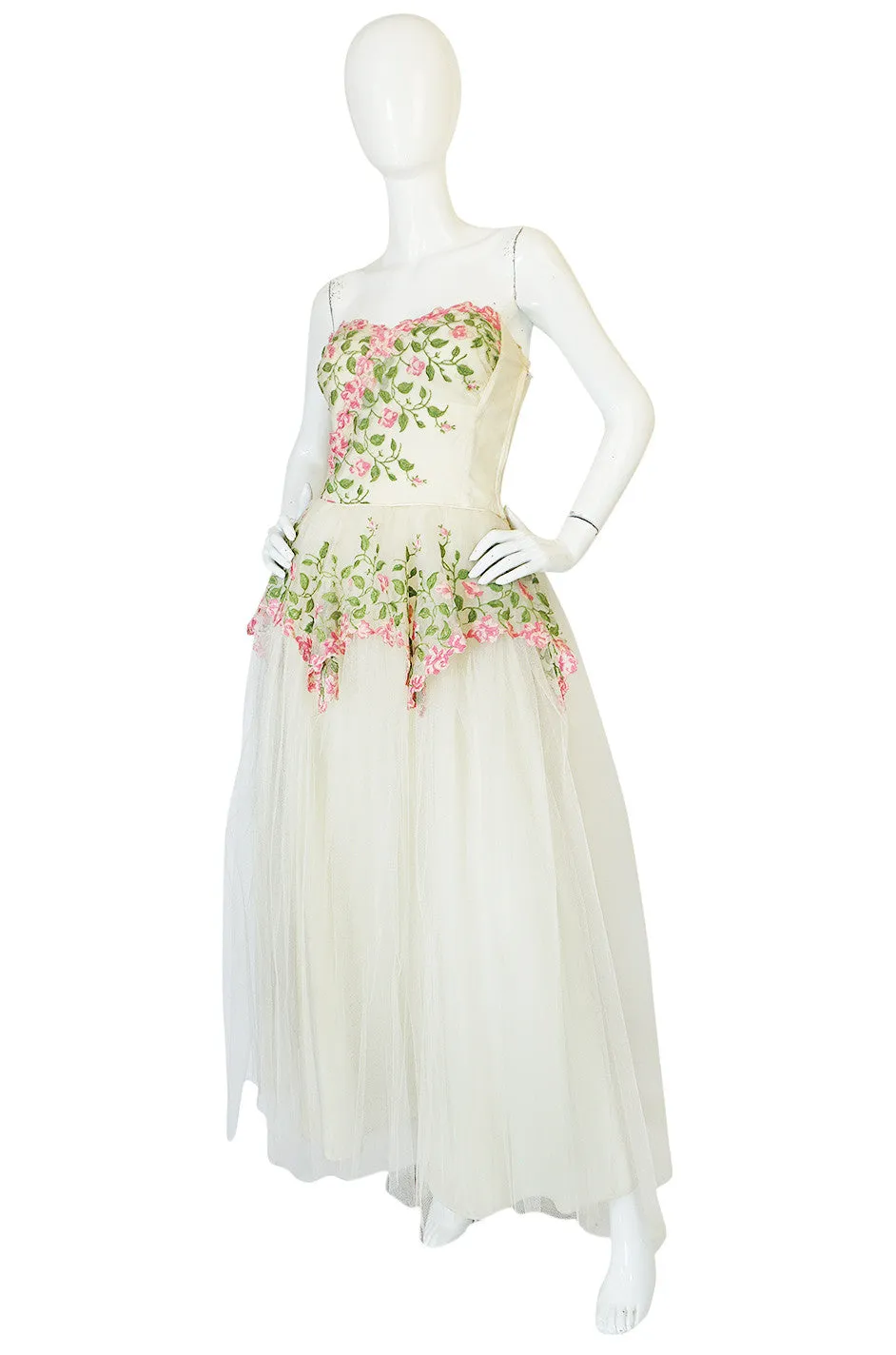 1950s Floral Embroidered & Tulle Strapless Dress