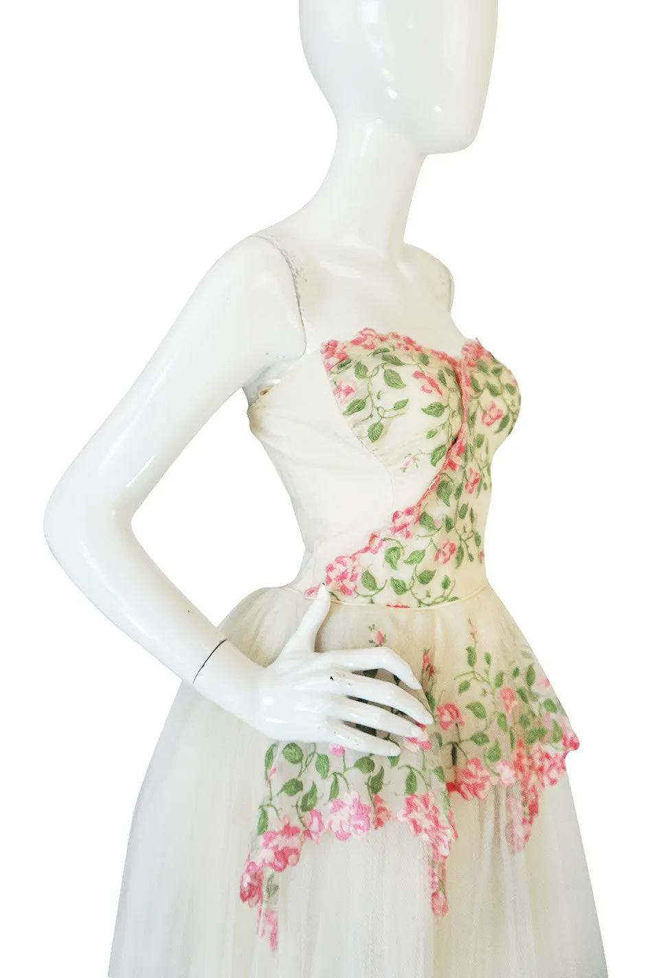 1950s Floral Embroidered & Tulle Strapless Dress