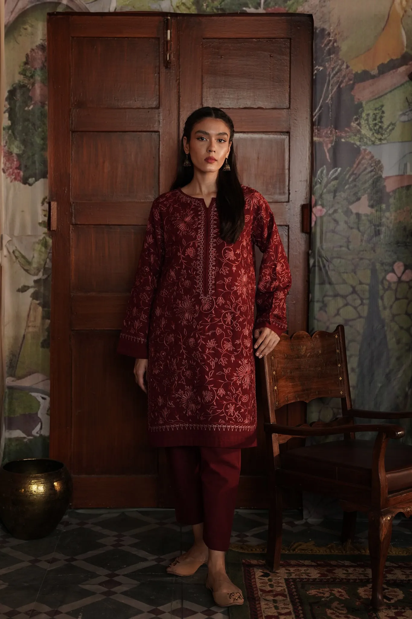 40% OFF MAROON KASHMIRI AARI EMBROIDERED TWO PIECE SET (NPA2-23327)