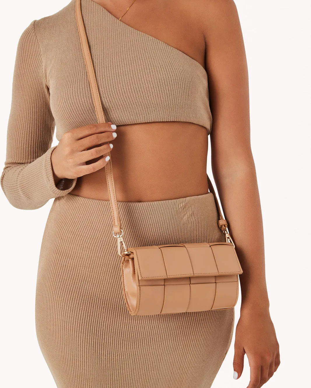 BRIT CROSS BODY BAG - SAND