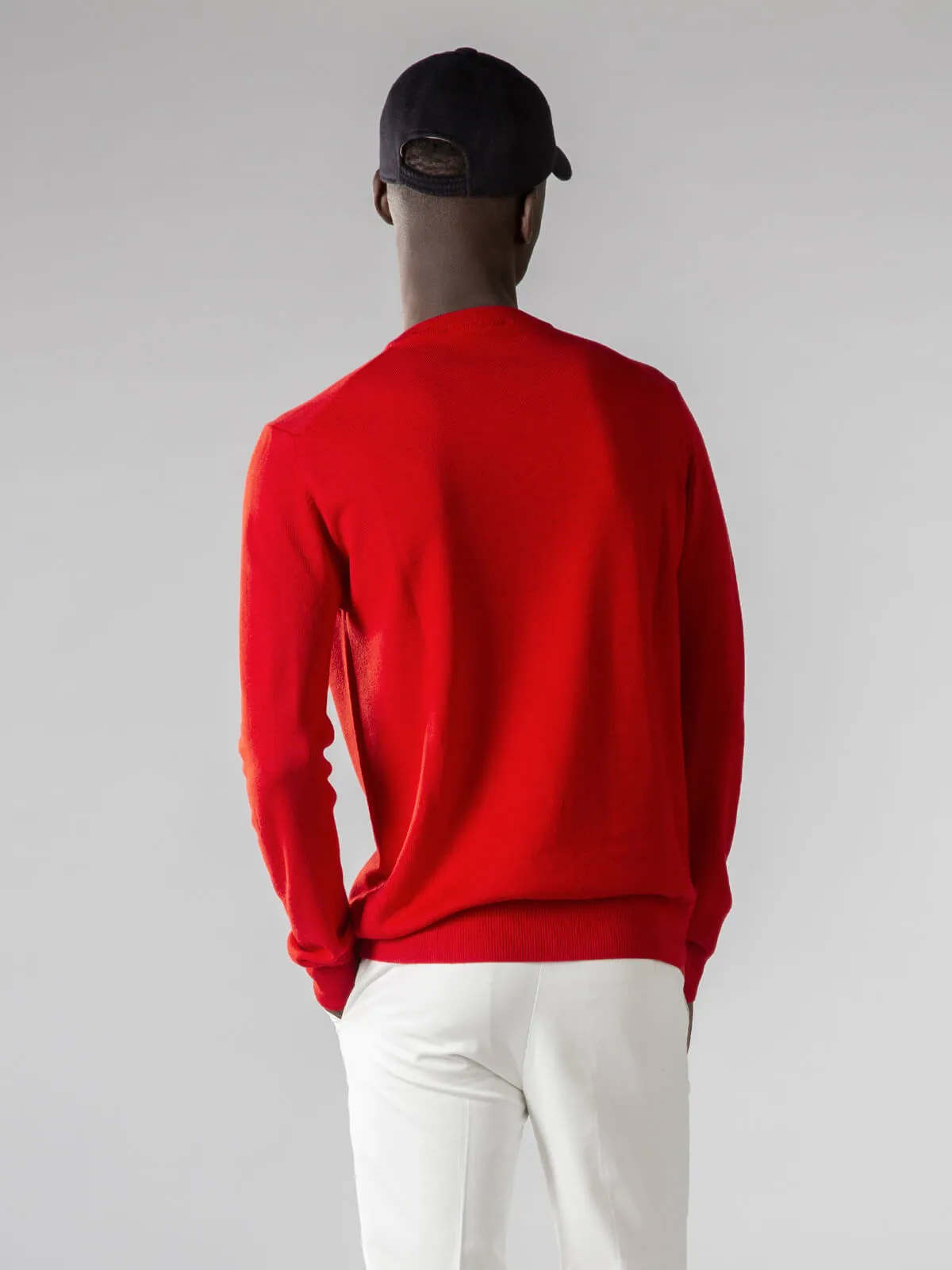 Extrafine Merino V-Neck Red