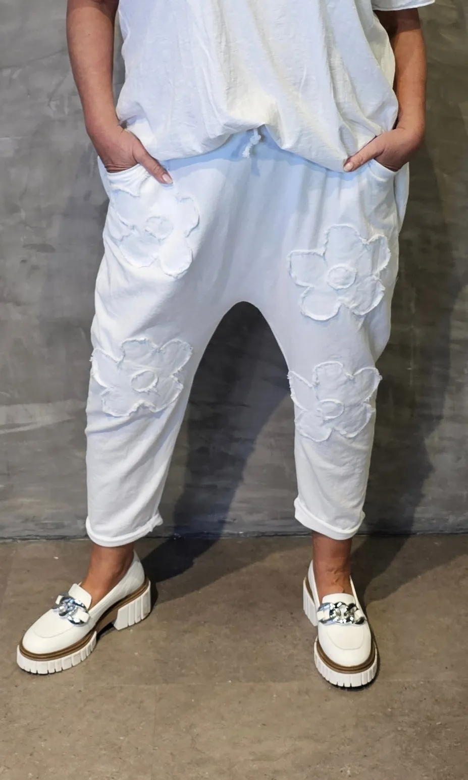 Flower Baggy Soft Pant White