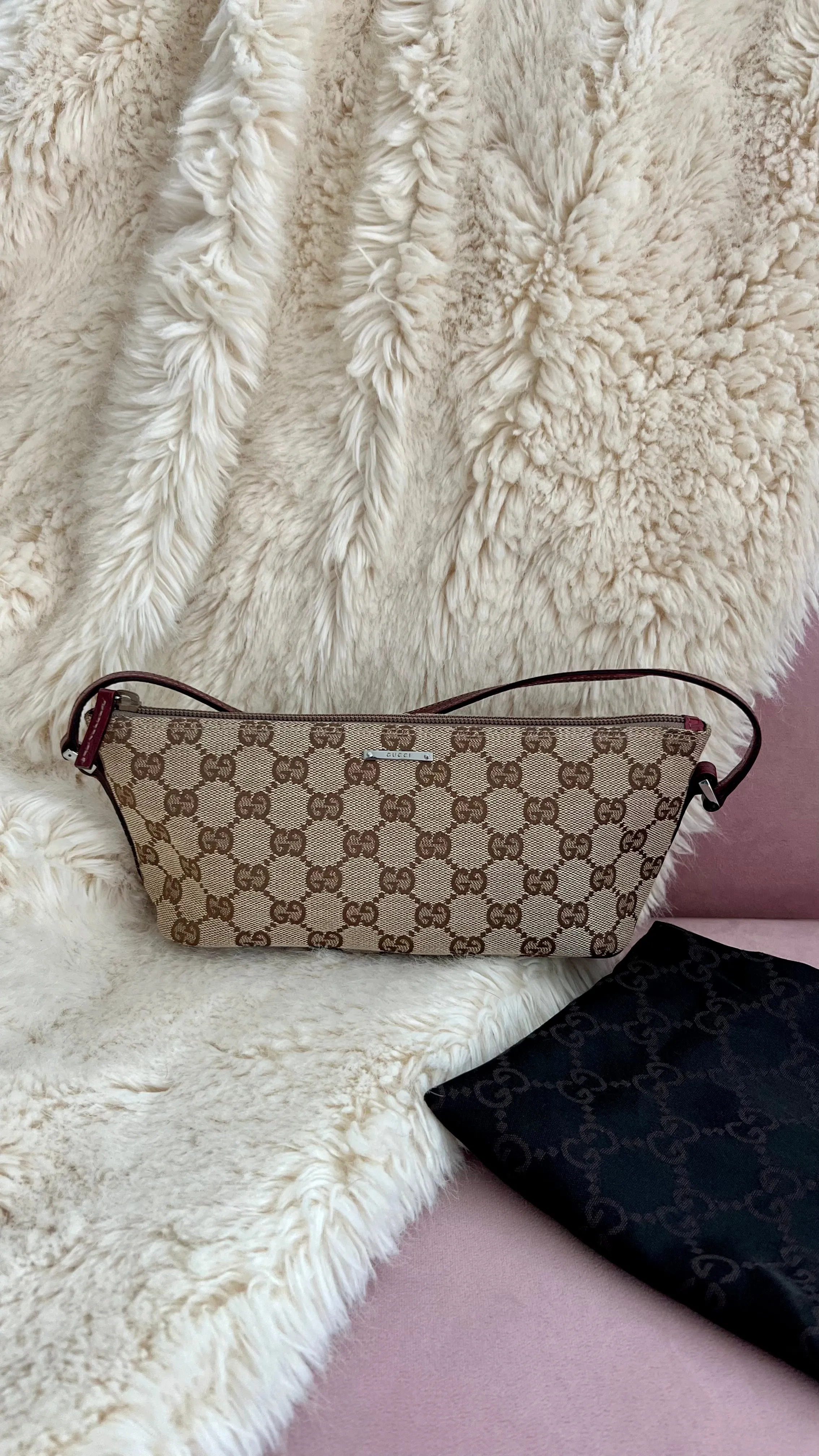 GUCCI Baguette GG Monogram Mini Bag