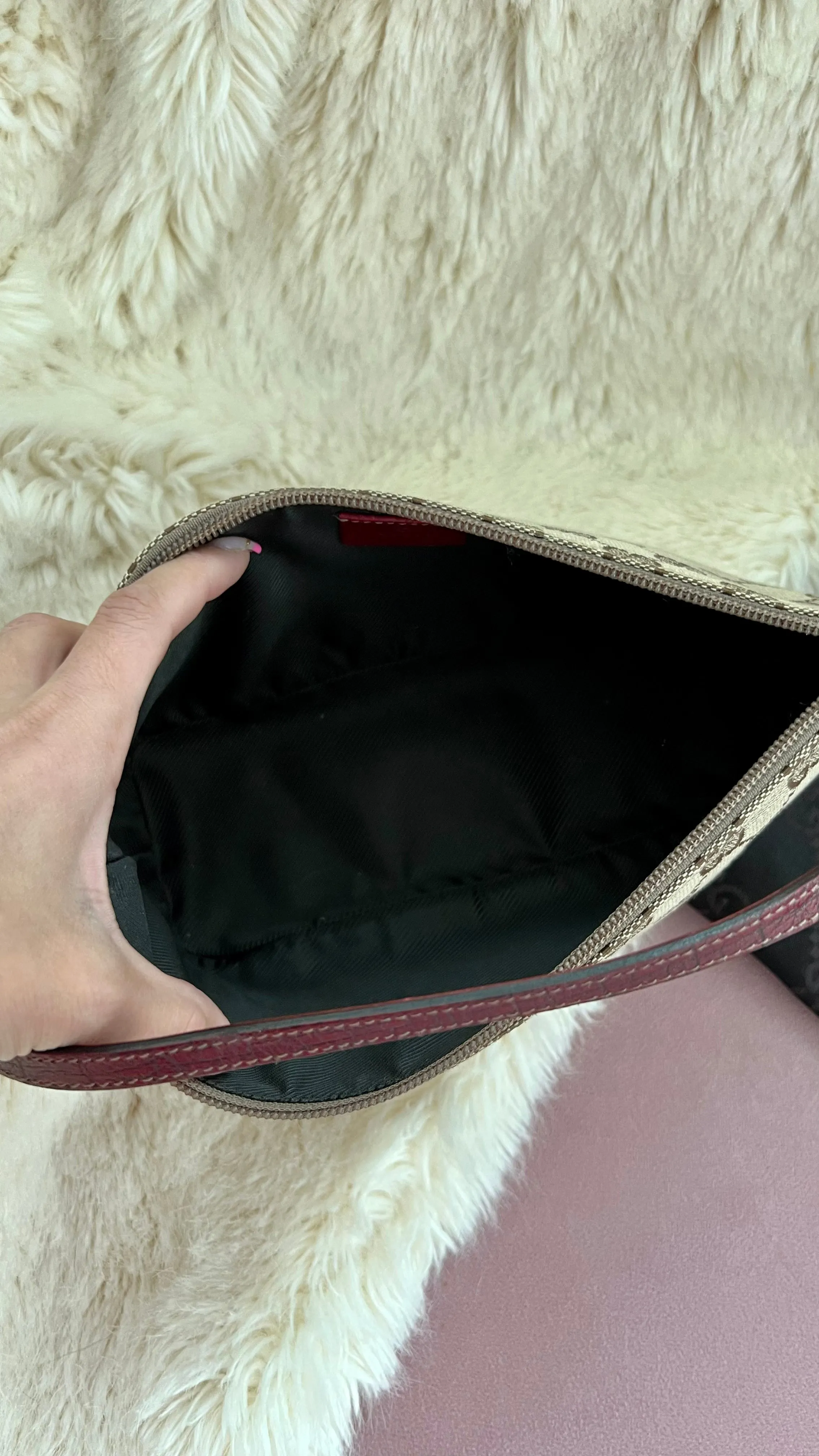 GUCCI Baguette GG Monogram Mini Bag