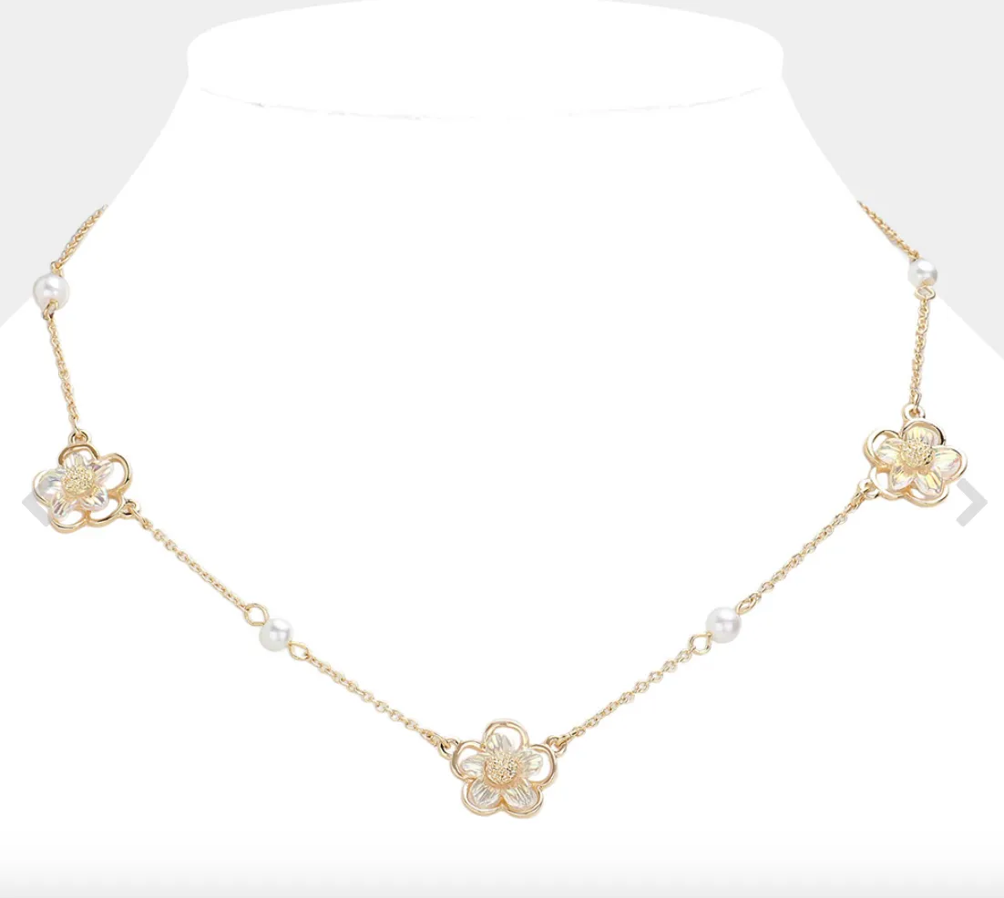 Lucite Flower Station Necklace (2 Colors)