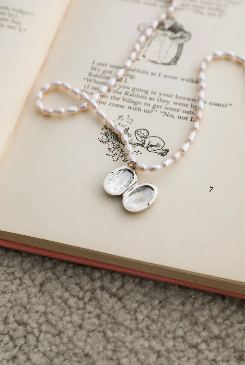 Pearl Liz Locket