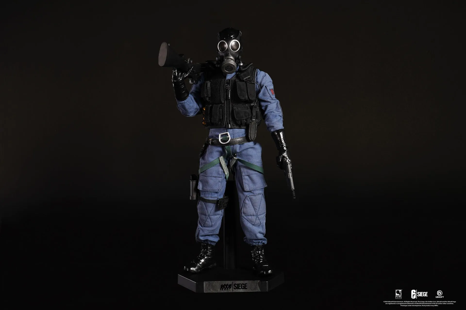 Six Siege: Smoke 1/6 Articulated Figure