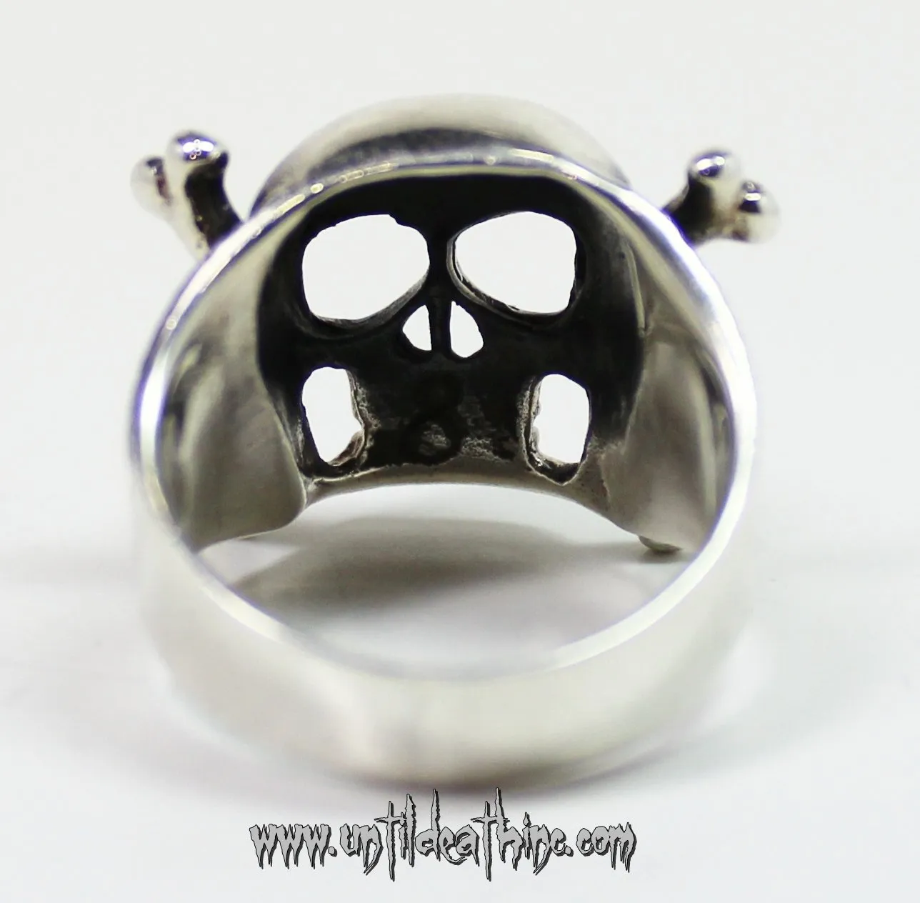 Skull, Crossbones & Helmet-UDINC0037